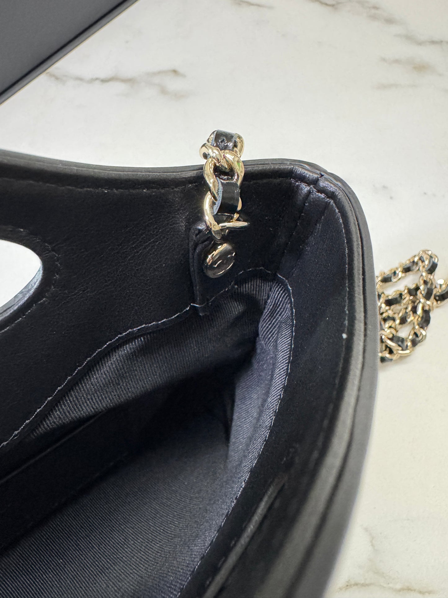 CHANEL 31Bag Nano 油臘牛皮