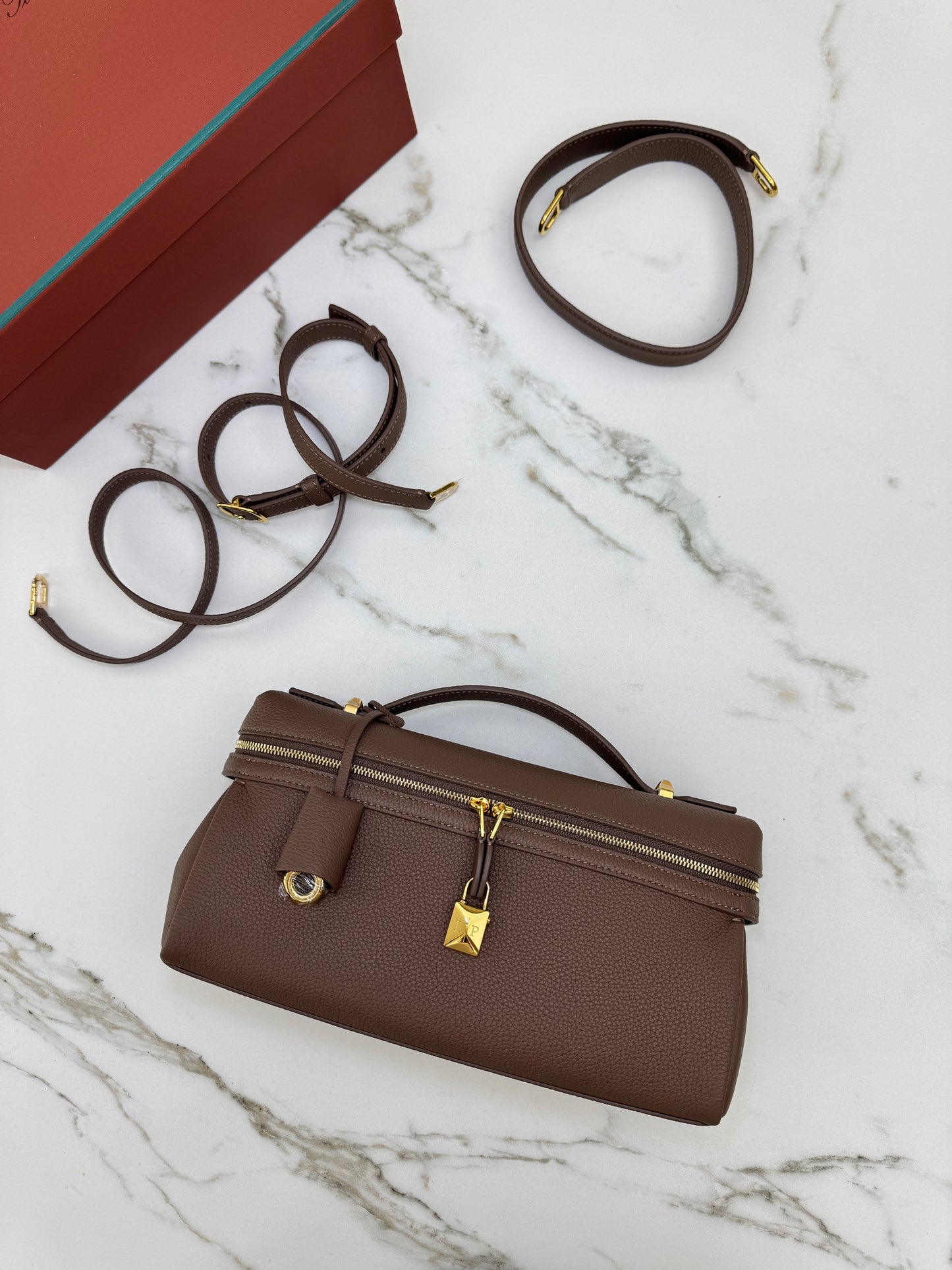 LORO PIANA Extra Softy 29 淺棕色
