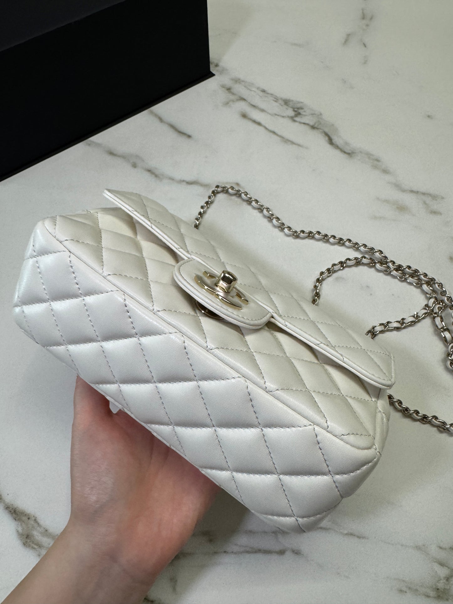 CHANEL 23A 水鑽 Mini CF Handle