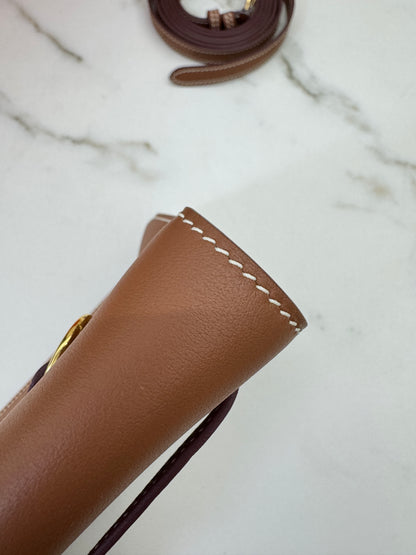 HERMES Kelly Danse 金棕色金扣 Swift Gold GHW