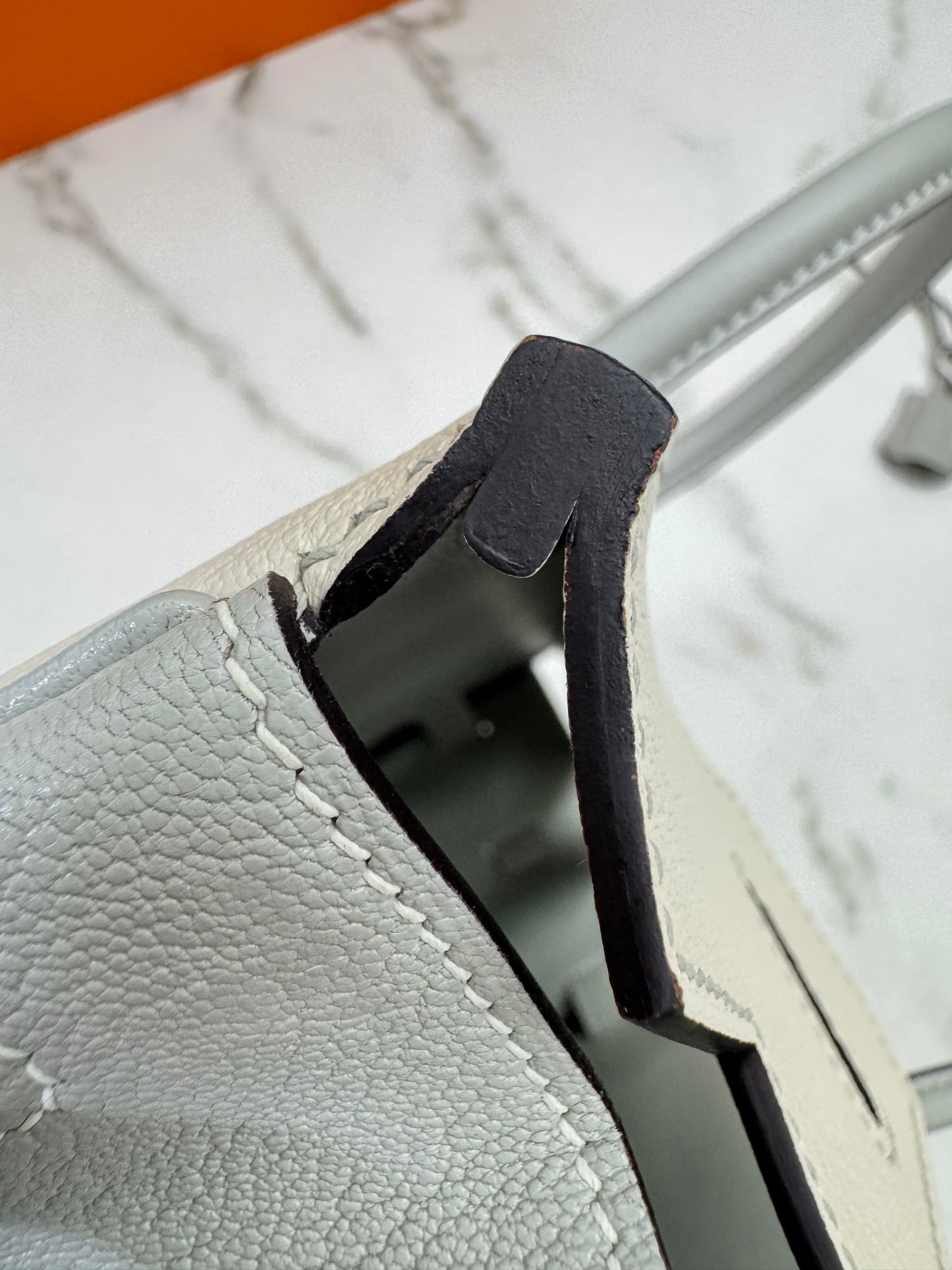 HERMES Birkin 30 SO 珍珠灰拼奶昔白山羊皮 拉絲銀扣 Chevre Mysore Gris Pearl x Craie