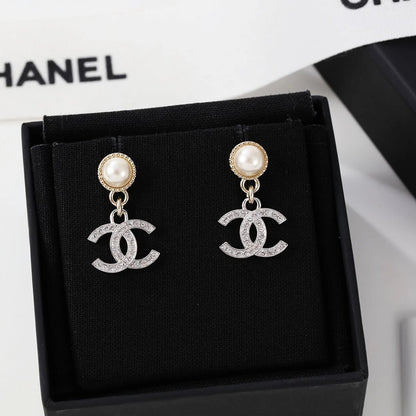 CHANEL 耳夾款