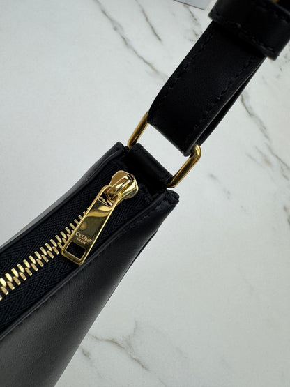 CELINE Ava Triomphe Hobo