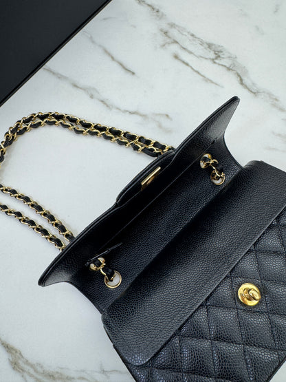 CHANEL CF23 黑金牛 CF Small