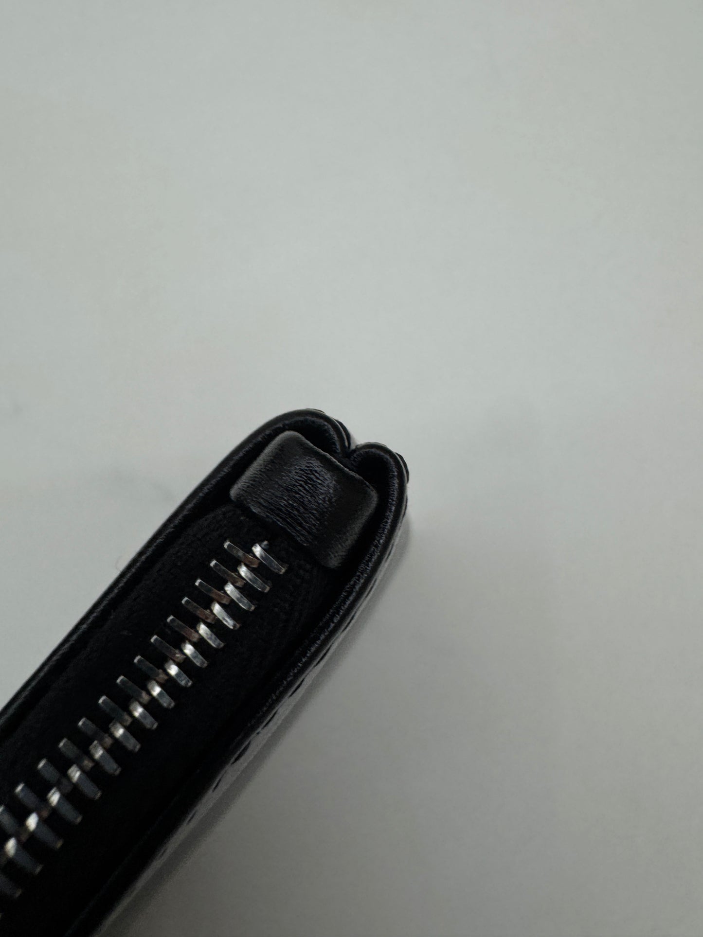 CHANEL 22Bag 黑銀 Medium