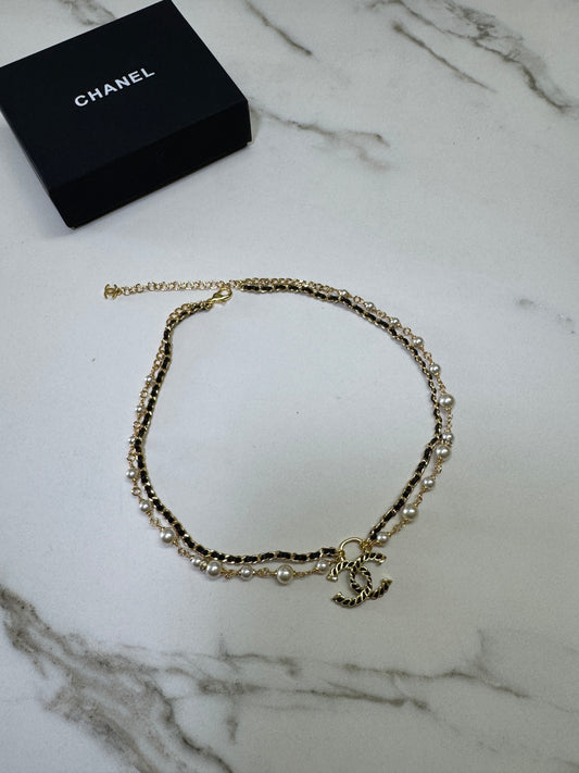 CHANEL 24K 珍珠拼穿皮鏈雙層Choker