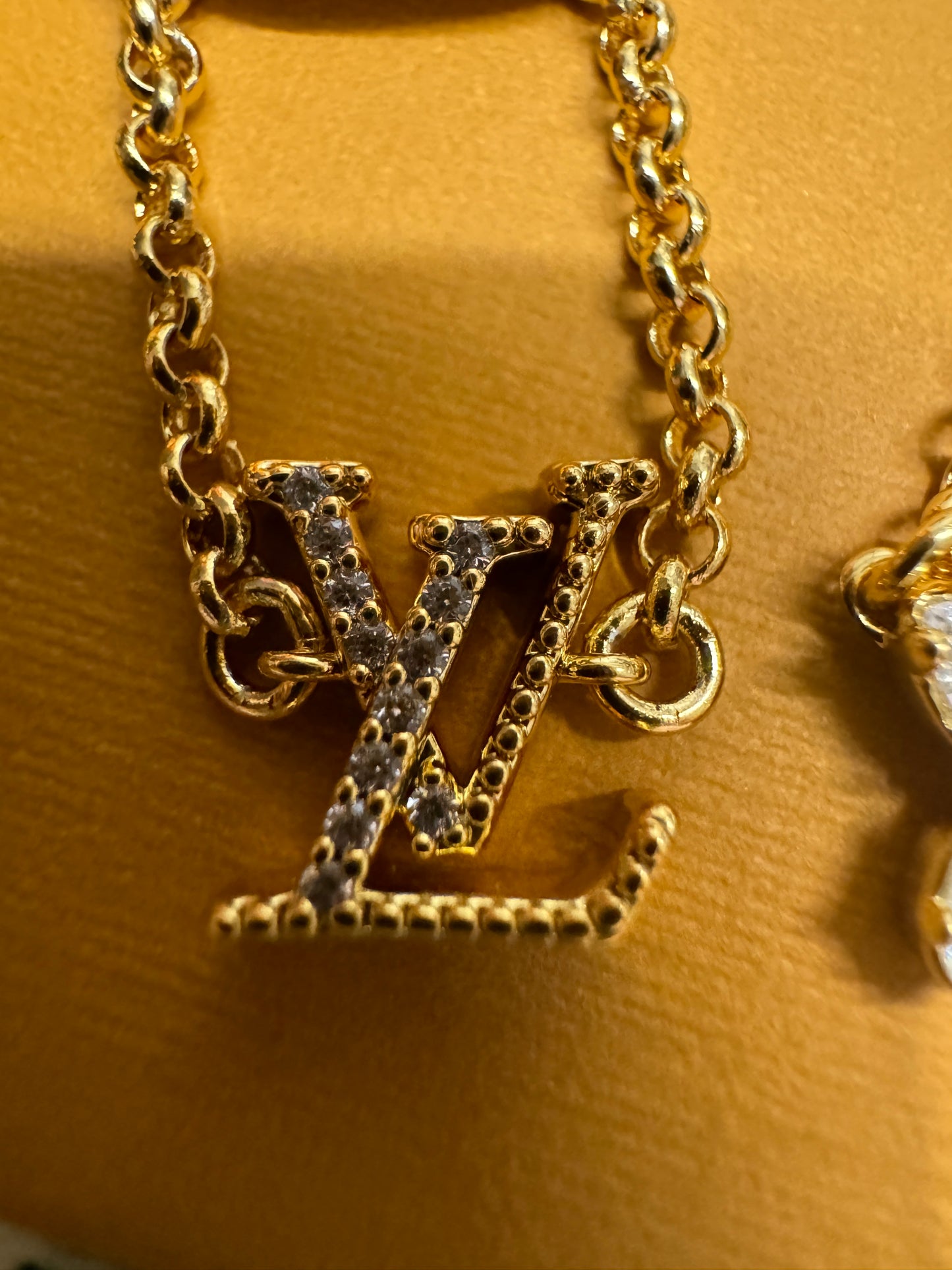 LV 三件套 金色水鑽戒指鏈