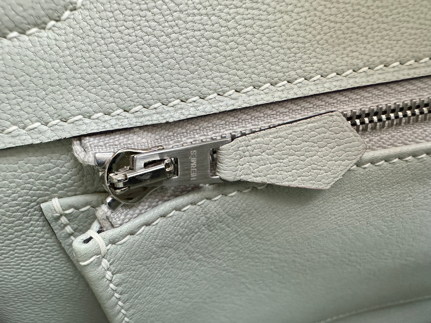 HERMES Birkin 30 SO 珍珠灰拼奶昔白山羊皮 拉絲銀扣 Chevre Mysore Gris Pearl x Craie