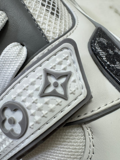 LV Trainer 25年灰牛仔