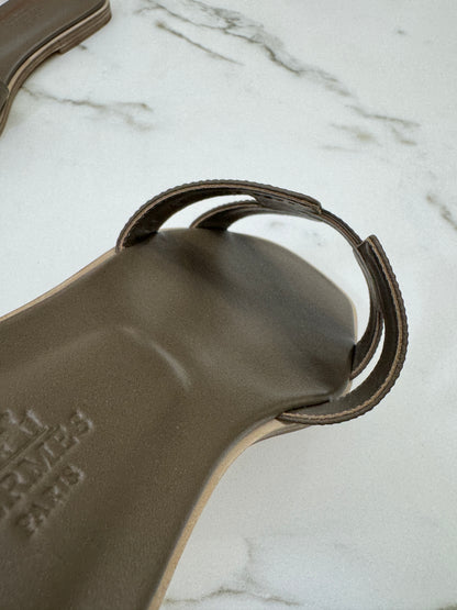 HERMES Oran 大象灰 Epsom