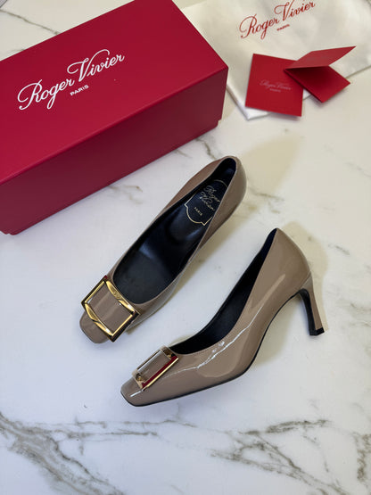 RV Trompette 喇叭跟7cm 漆皮高跟鞋 米灰色