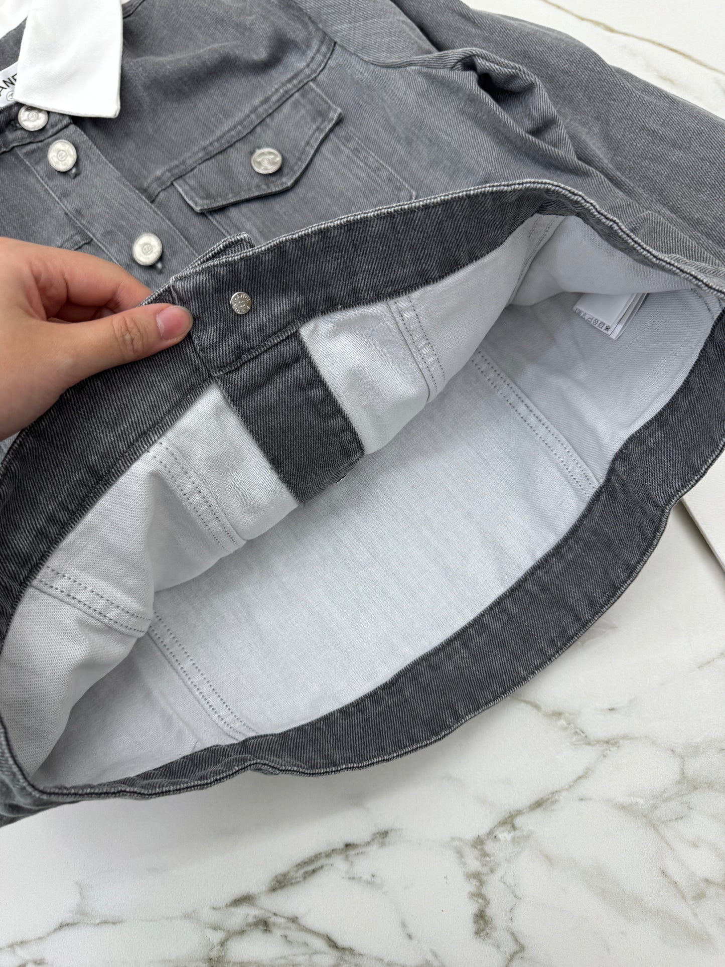 CHANEL 25P 灰色牛仔外套 Denim Jacket
