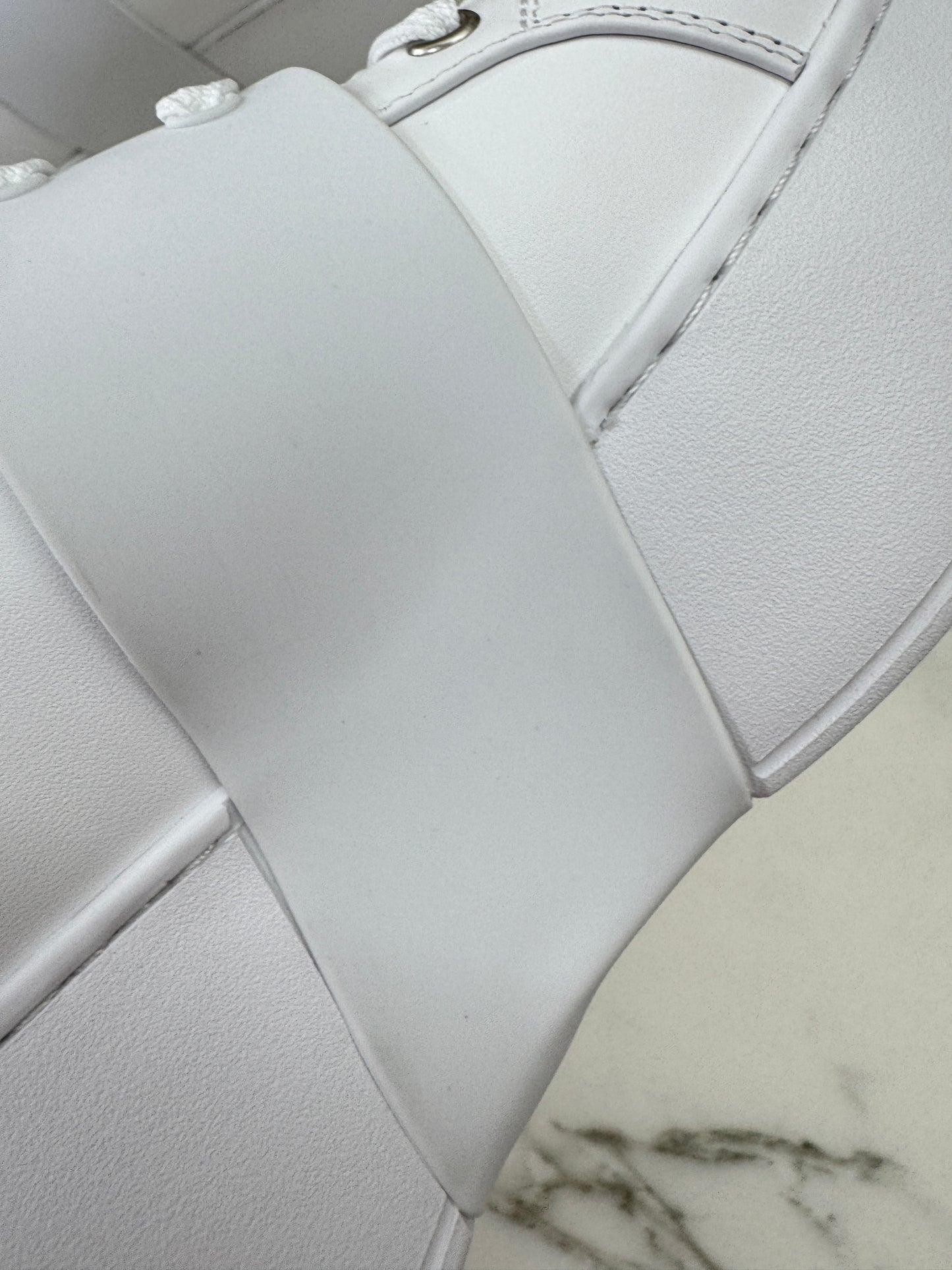 RV 厚底小白鞋 Viv Skate Sneakers