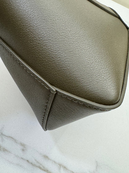LOEWE Mini Puzzle 深卡其綠