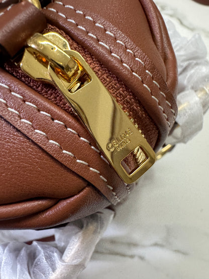 CELINE Triomphe Boston 棕色