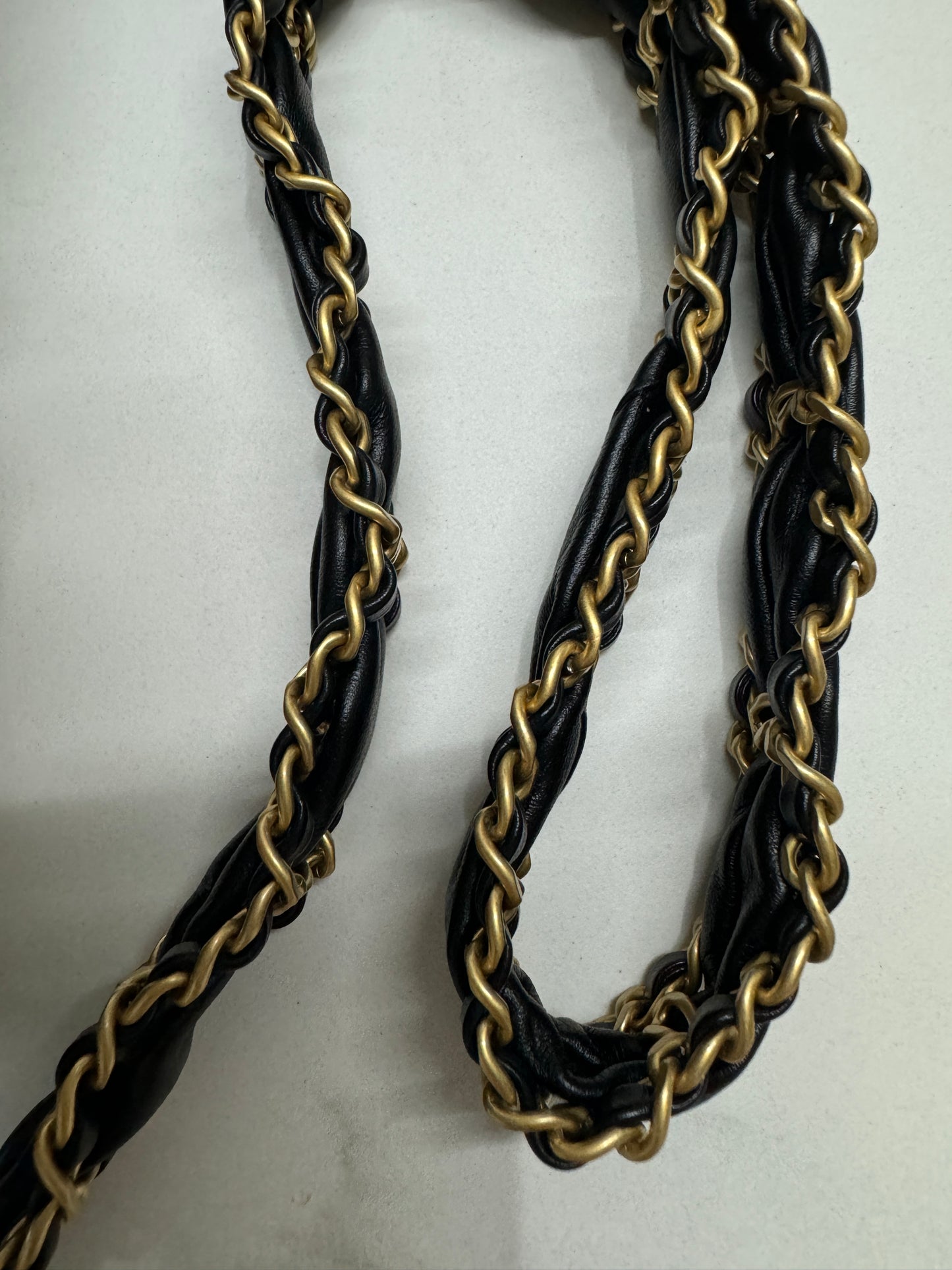 CHANEL 19系列 豆腐包 皺摺牛皮 黑色