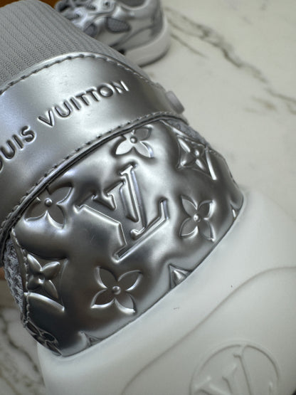 LV Olympia Sneaker 銀色運動鞋
