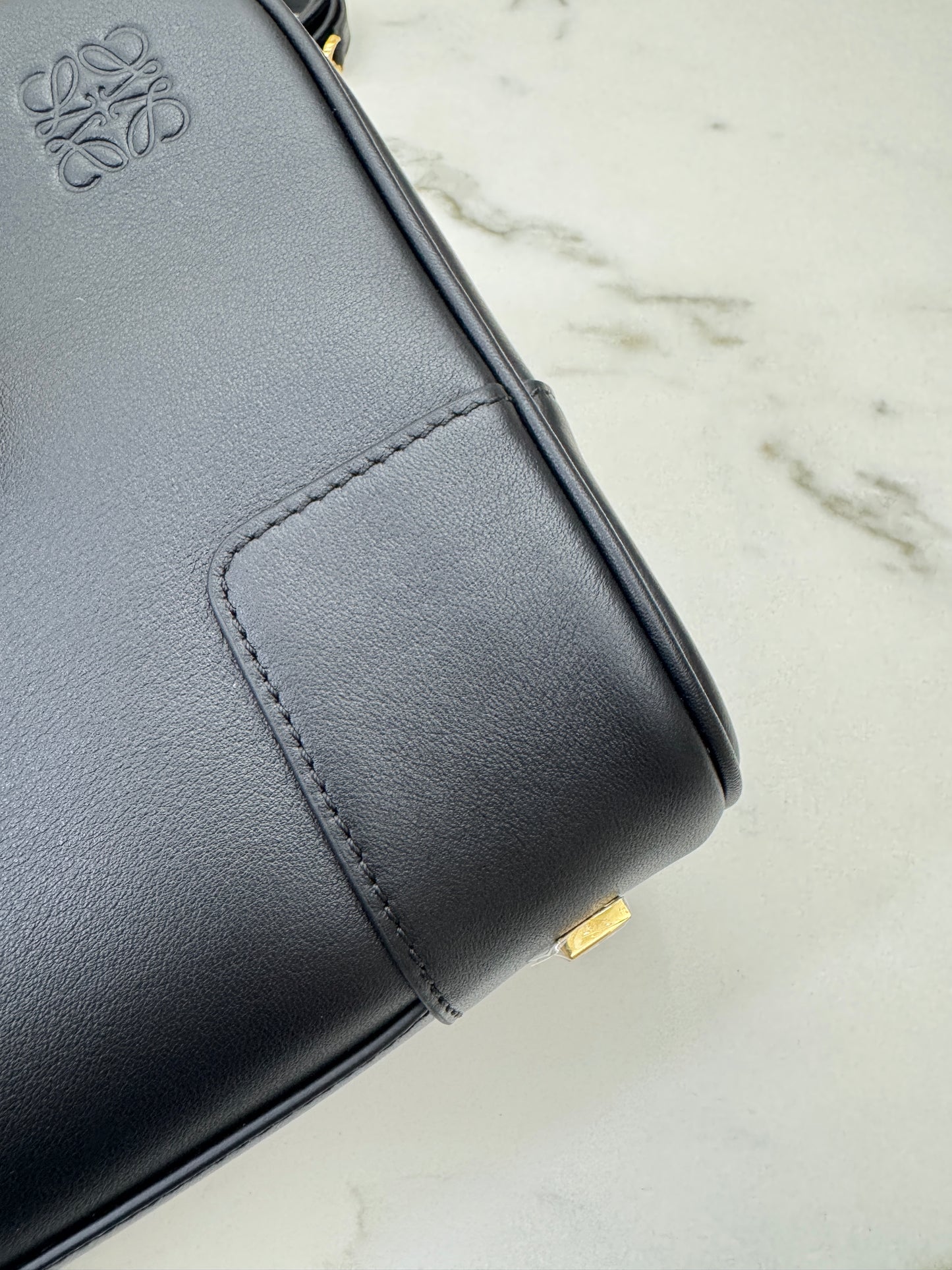 LOEWE Amazona 28 黑色