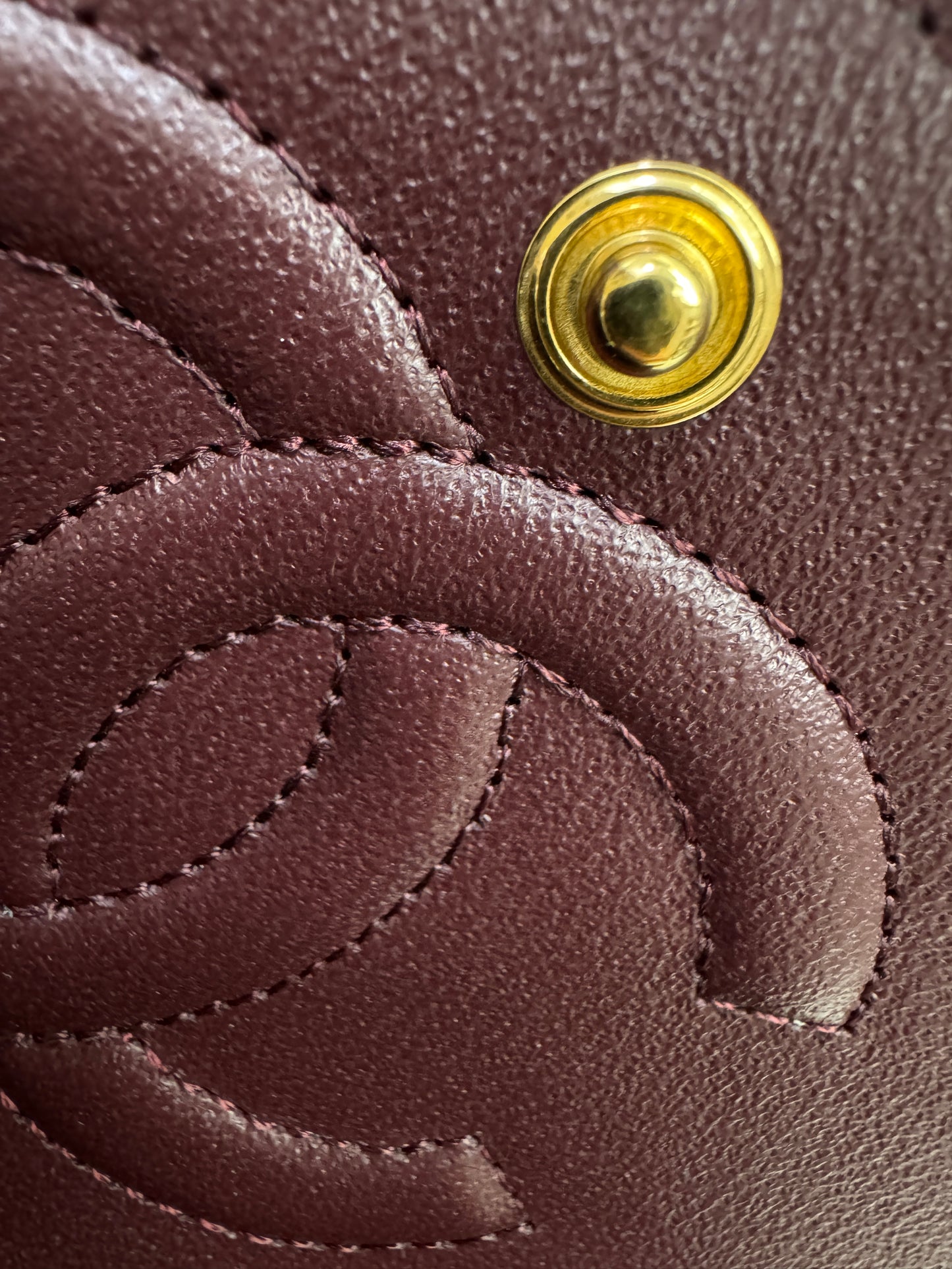 CHANEL CF25 Medium 黑金羊