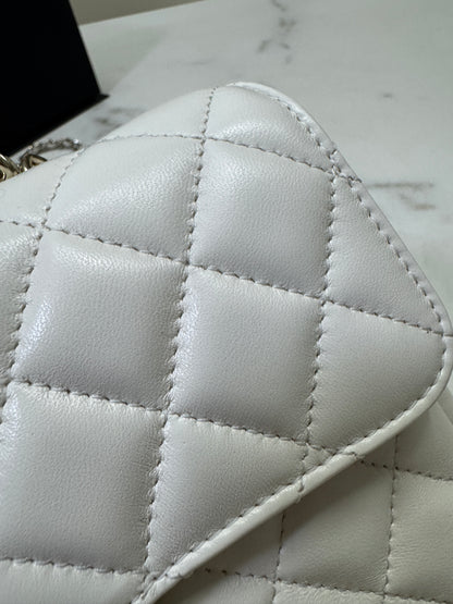 CHANEL 23A 水鑽 Mini CF Handle