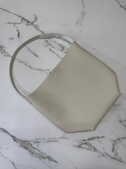 THE ROW N/S Park 奶白色 Medium