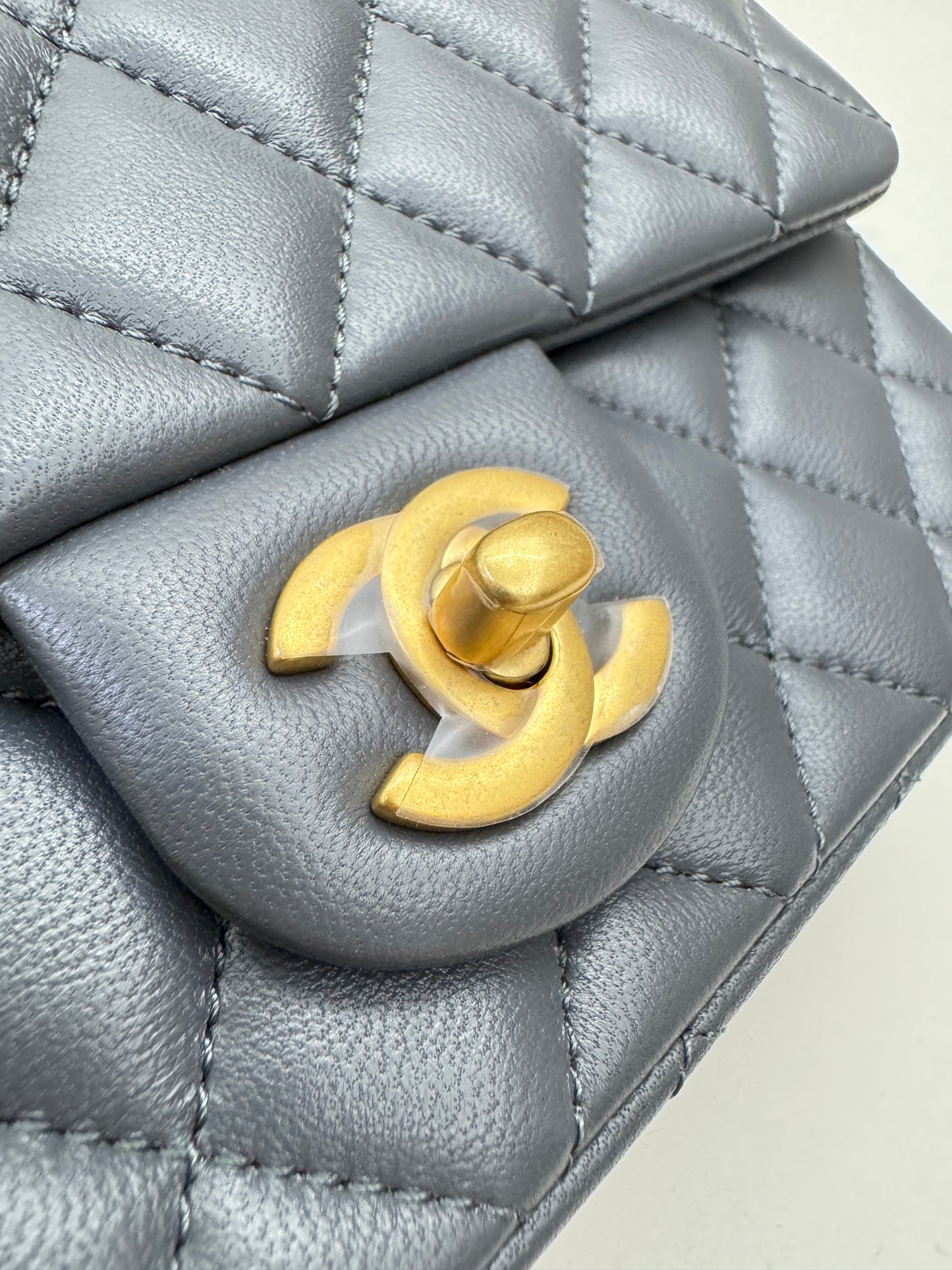 CHANEL 金球 Mini CF20 石墨灰 深灰羊皮