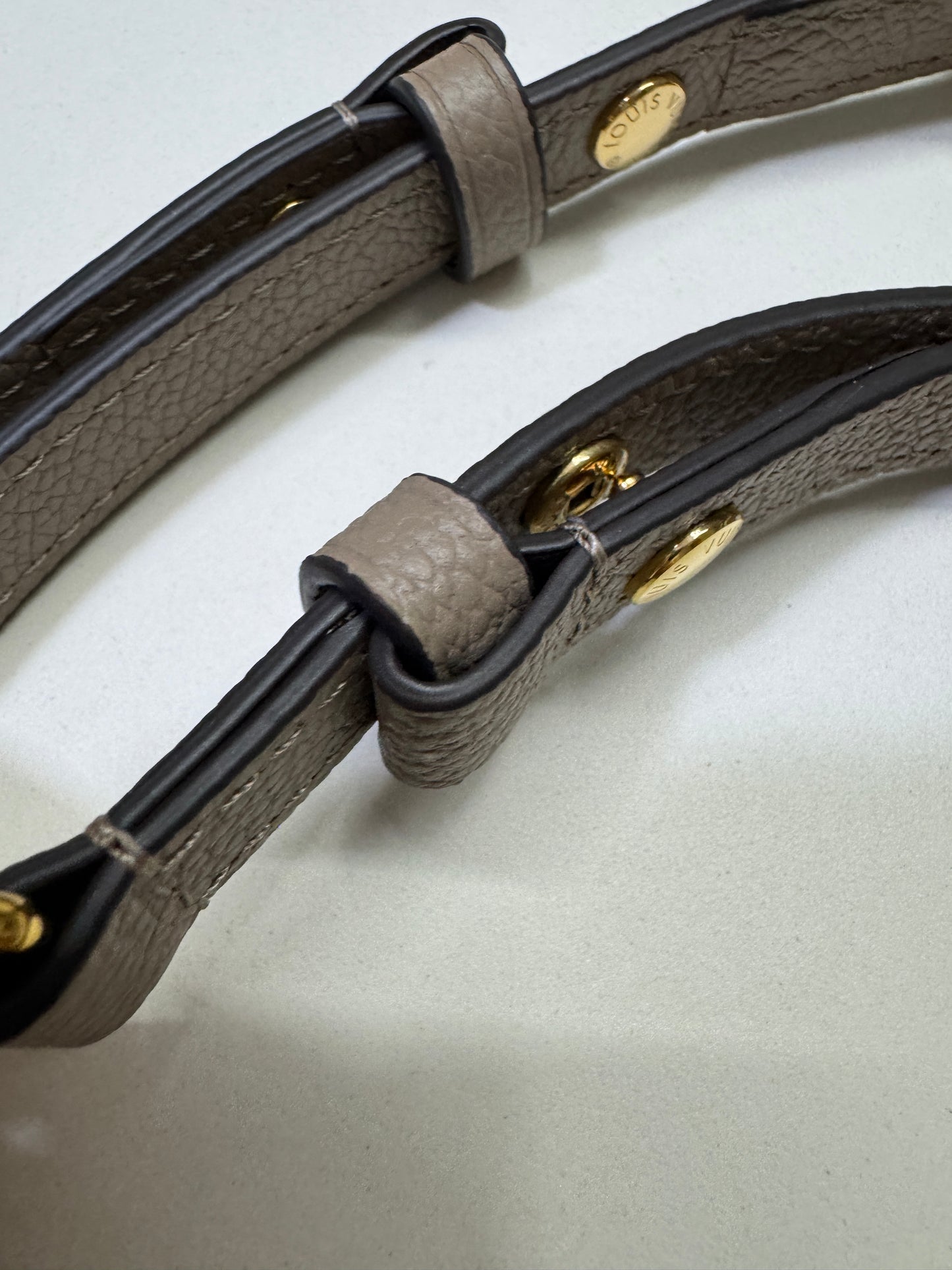 LV Pochette Metis 大象灰