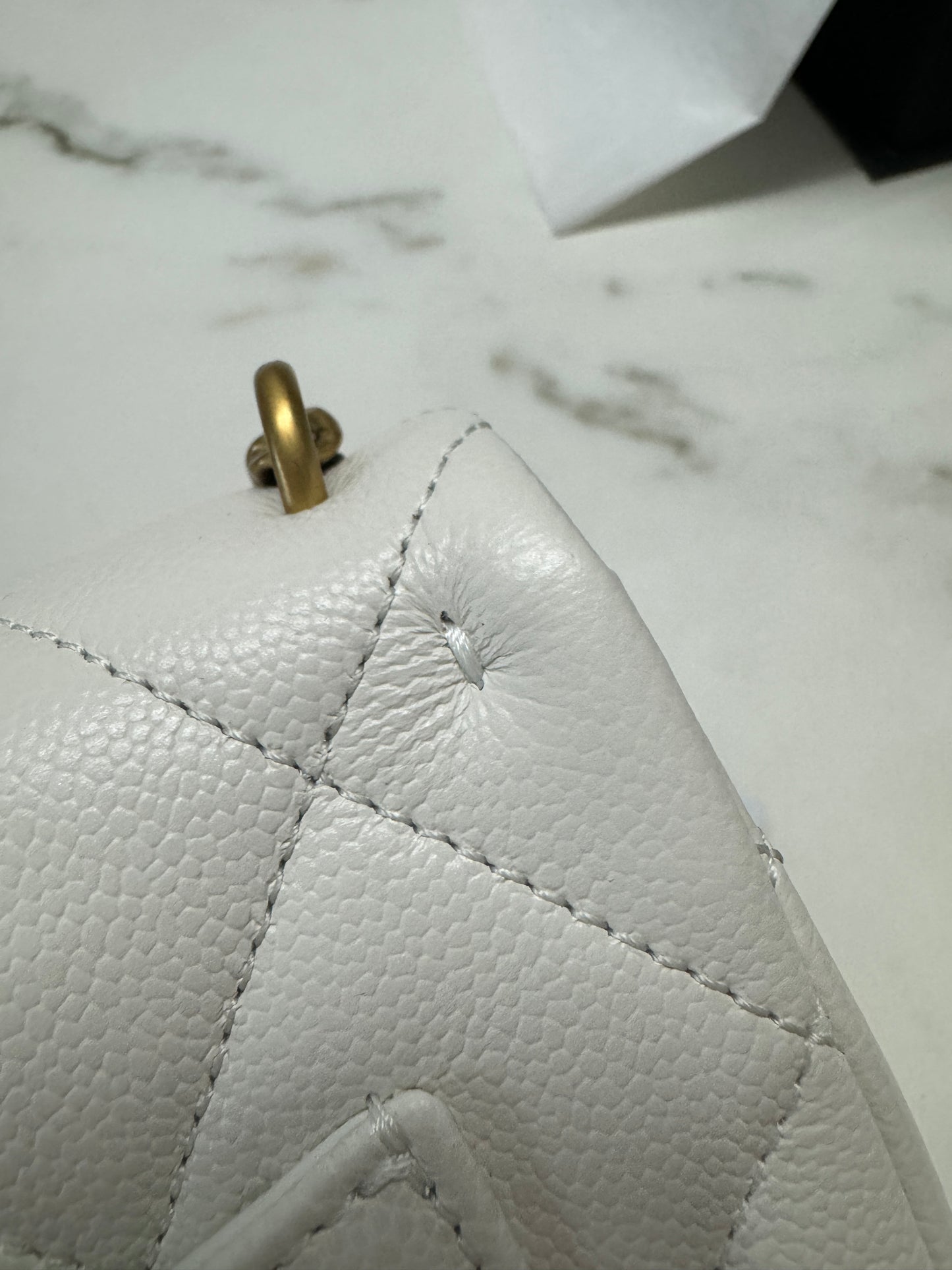CHANEL 24P 愛心金球 白色 20cm 中號
