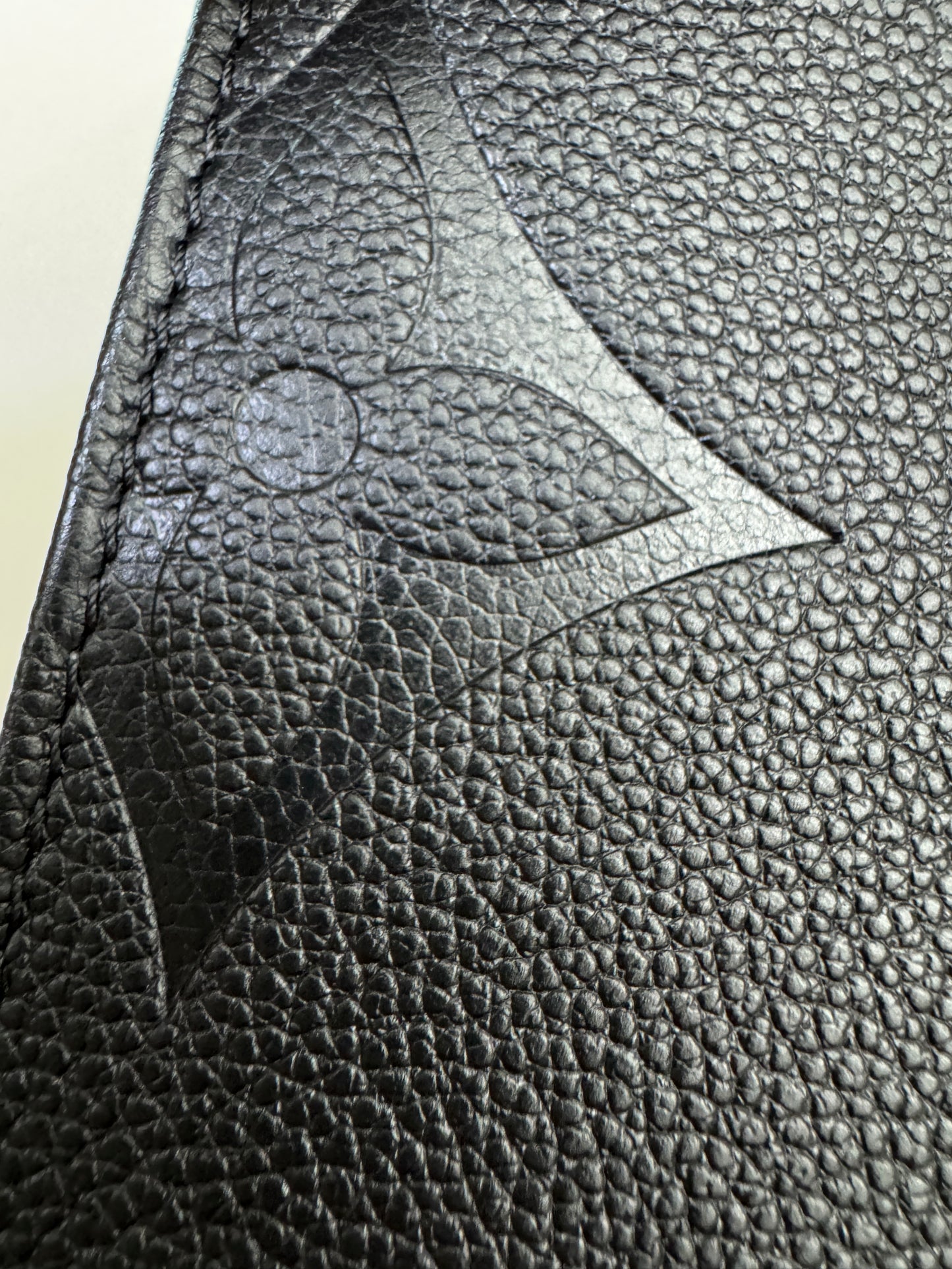 LV Onthego PM 黑色全皮