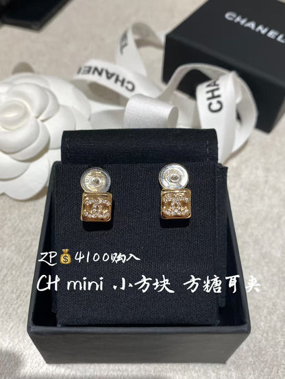CHANEL 耳夾款