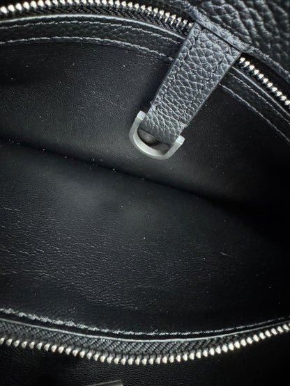 THE ROW Shoulder Marguax 12 黑色荔枝紋 Black Grained Calfskin