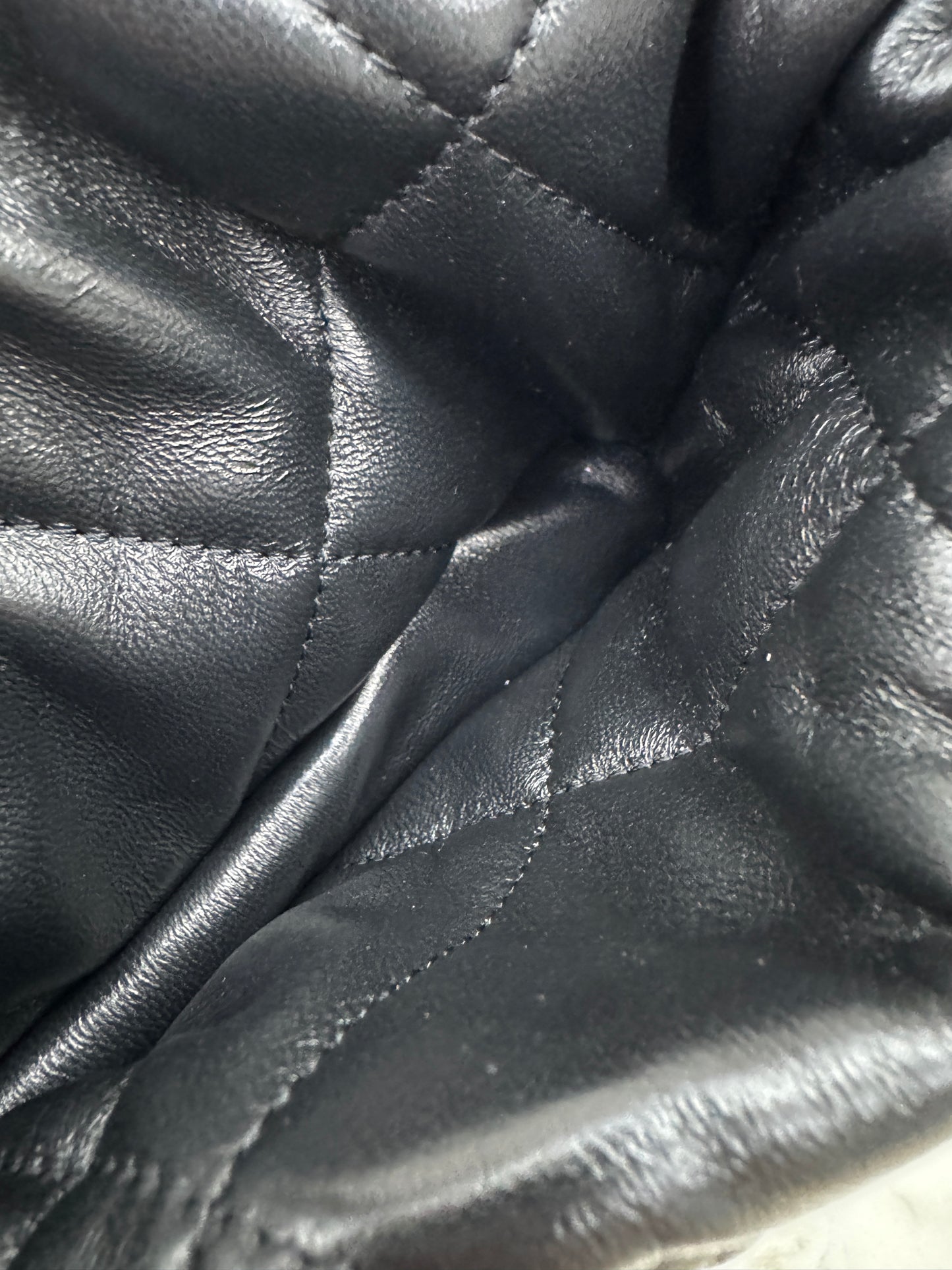 CHANEL 25K 蝴蝶包 綿羊皮 Medium