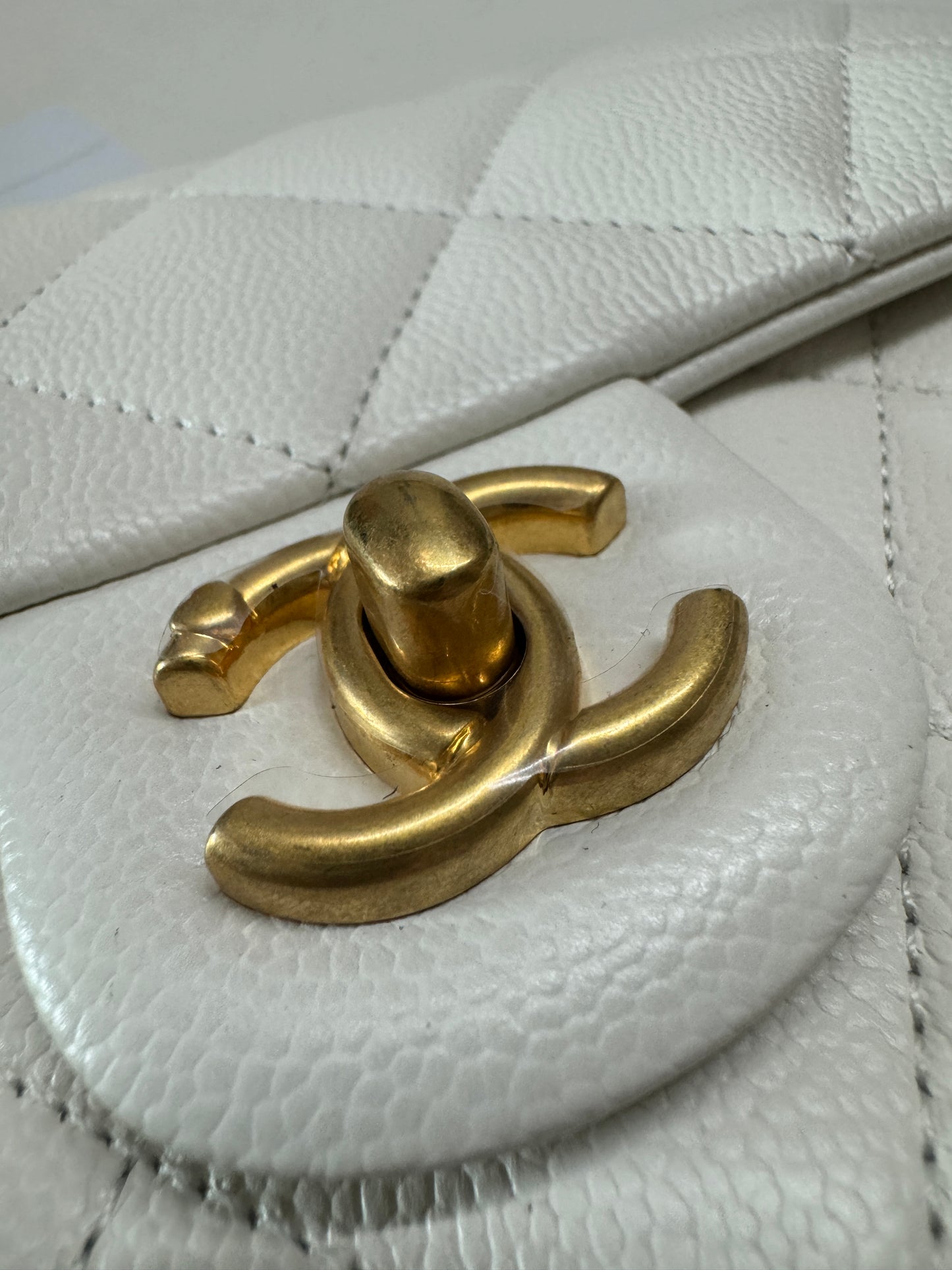 CHANEL 24P 愛心金球 白色 20cm 中號