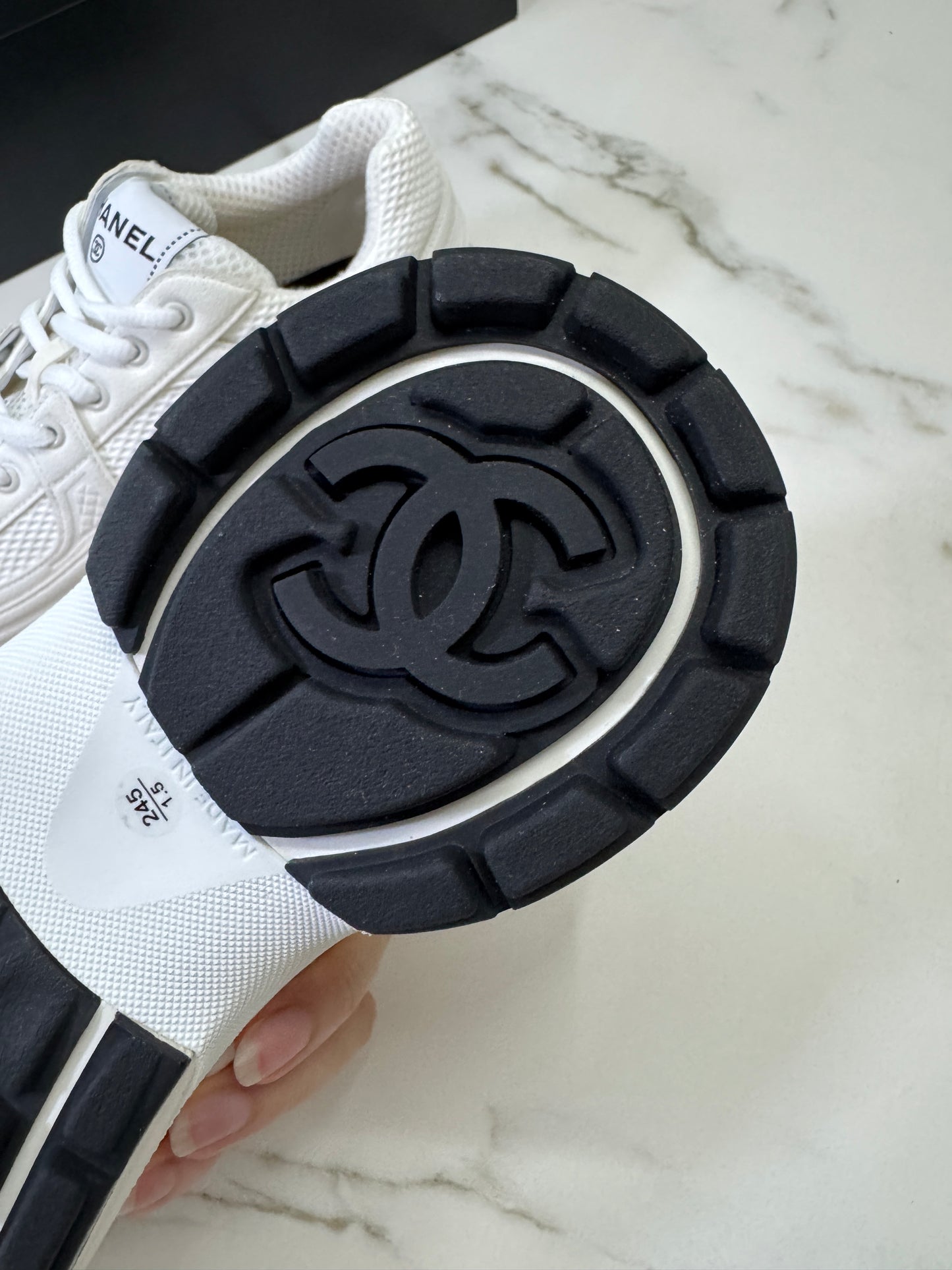 CHANEL 24S 純白運動鞋