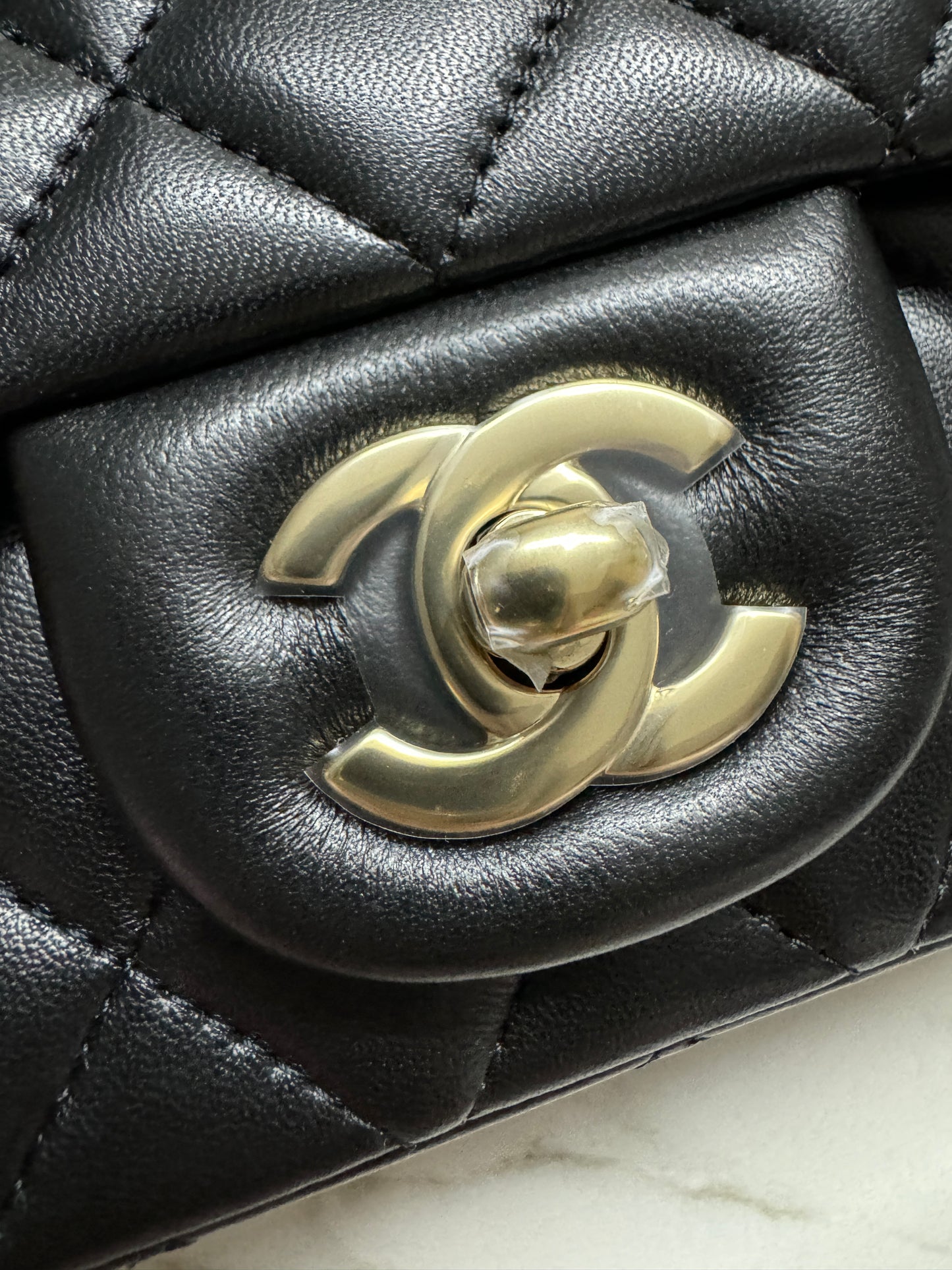 CHANEL CF20 羊皮 黑色淡金扣