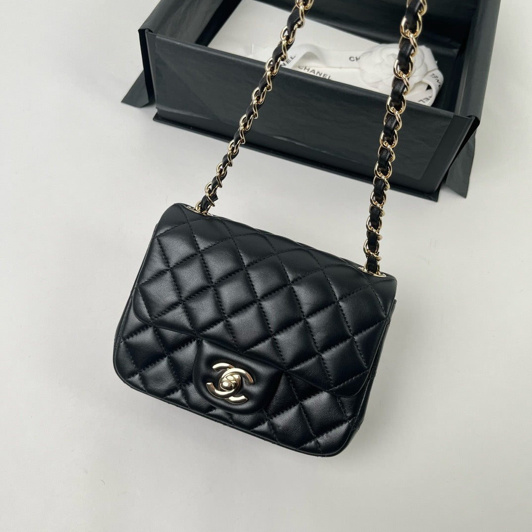 CHANEL CF17 方胖子 黑金羊皮 mini square