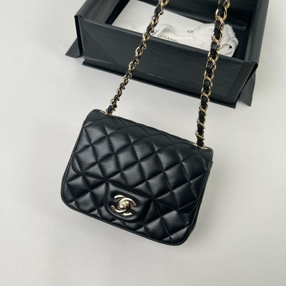 CHANEL CF17 方胖子 黑金羊皮 mini square