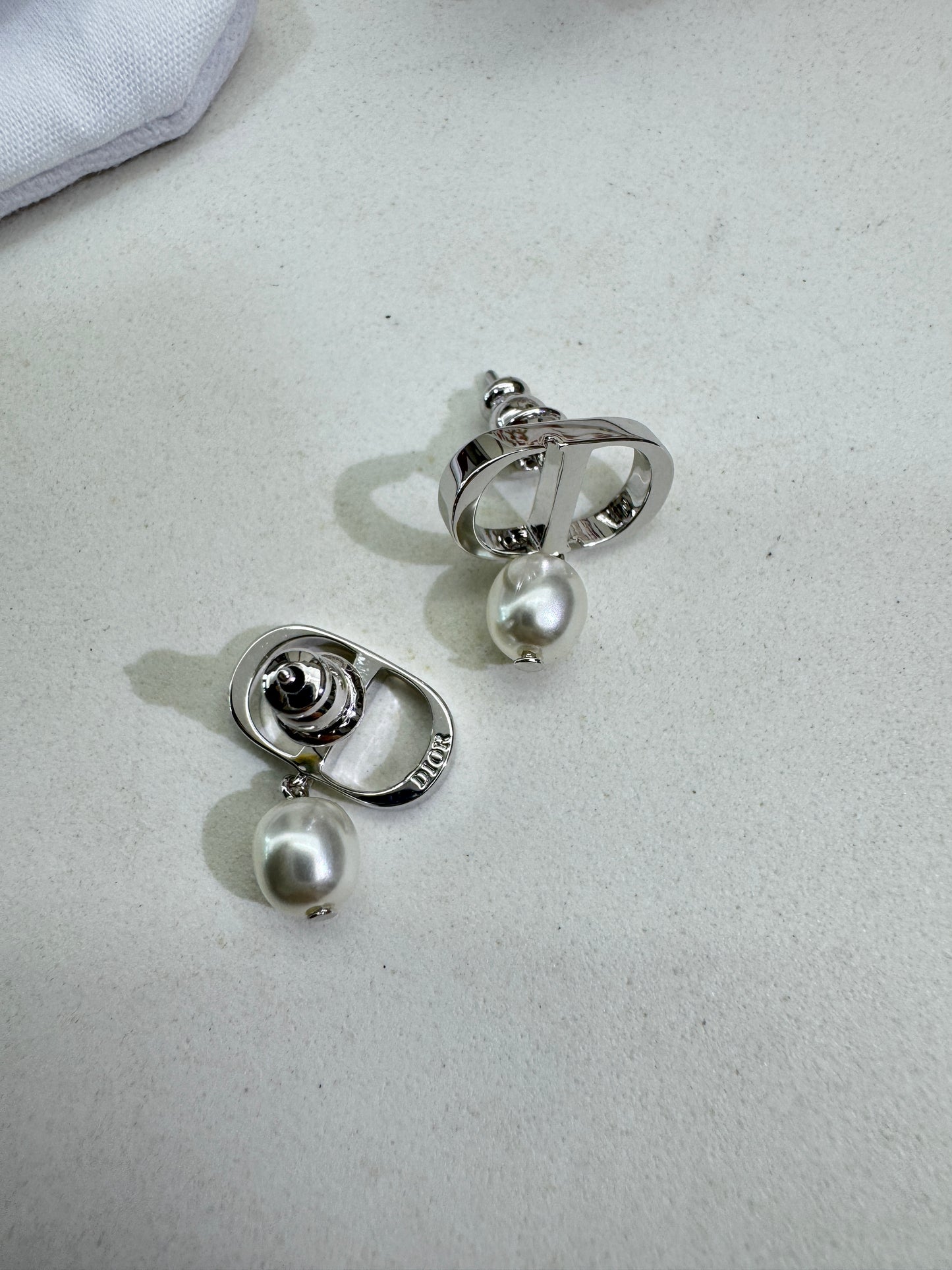 DIOR CD Petit 珍珠耳環 銀色