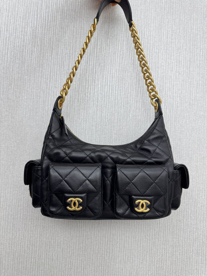 CHANEL 25C 多口袋Hobo 黑色