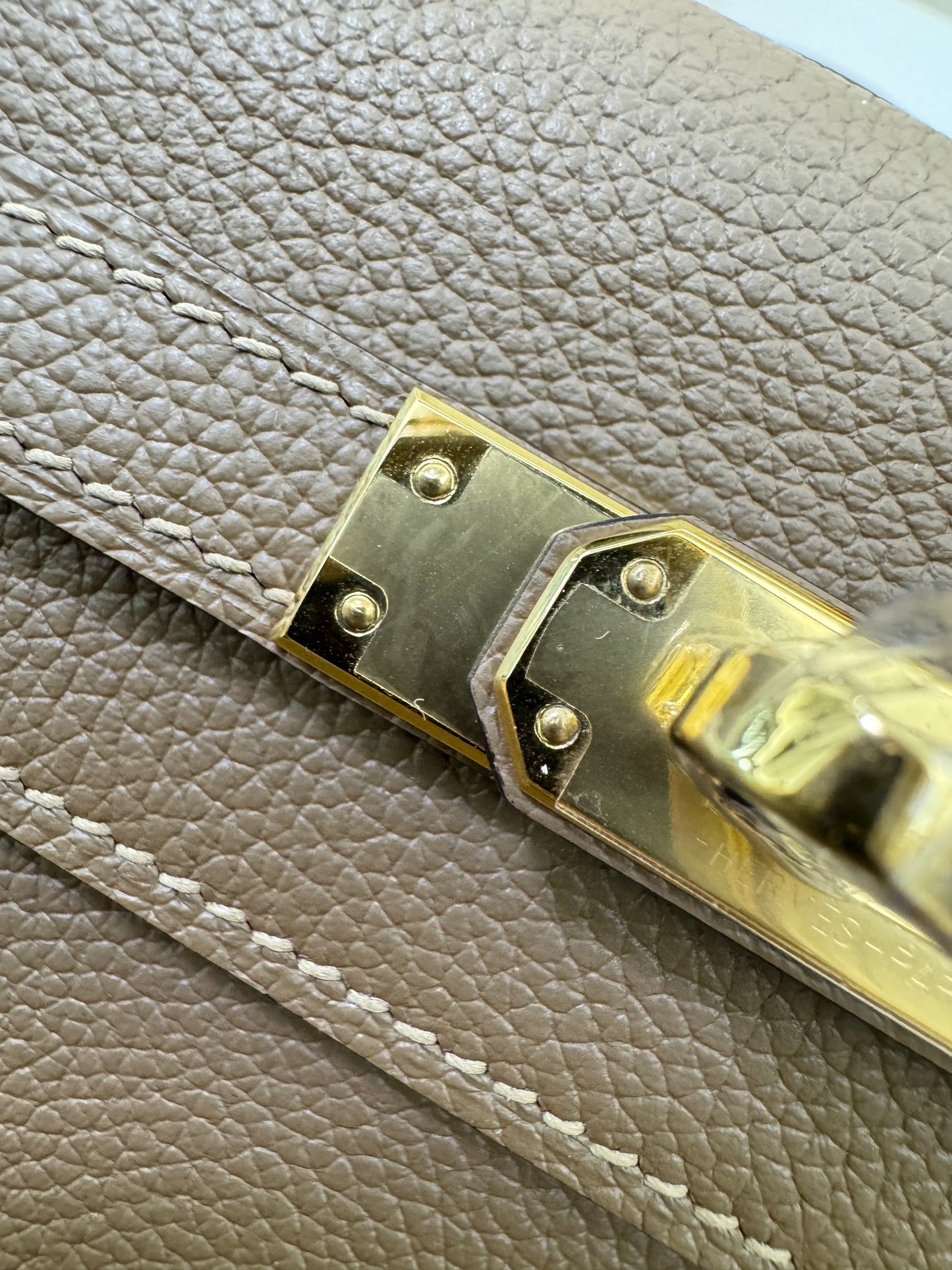HERMES Kelly Danse 馬爾法米金扣 Evercolor 8Q GHW
