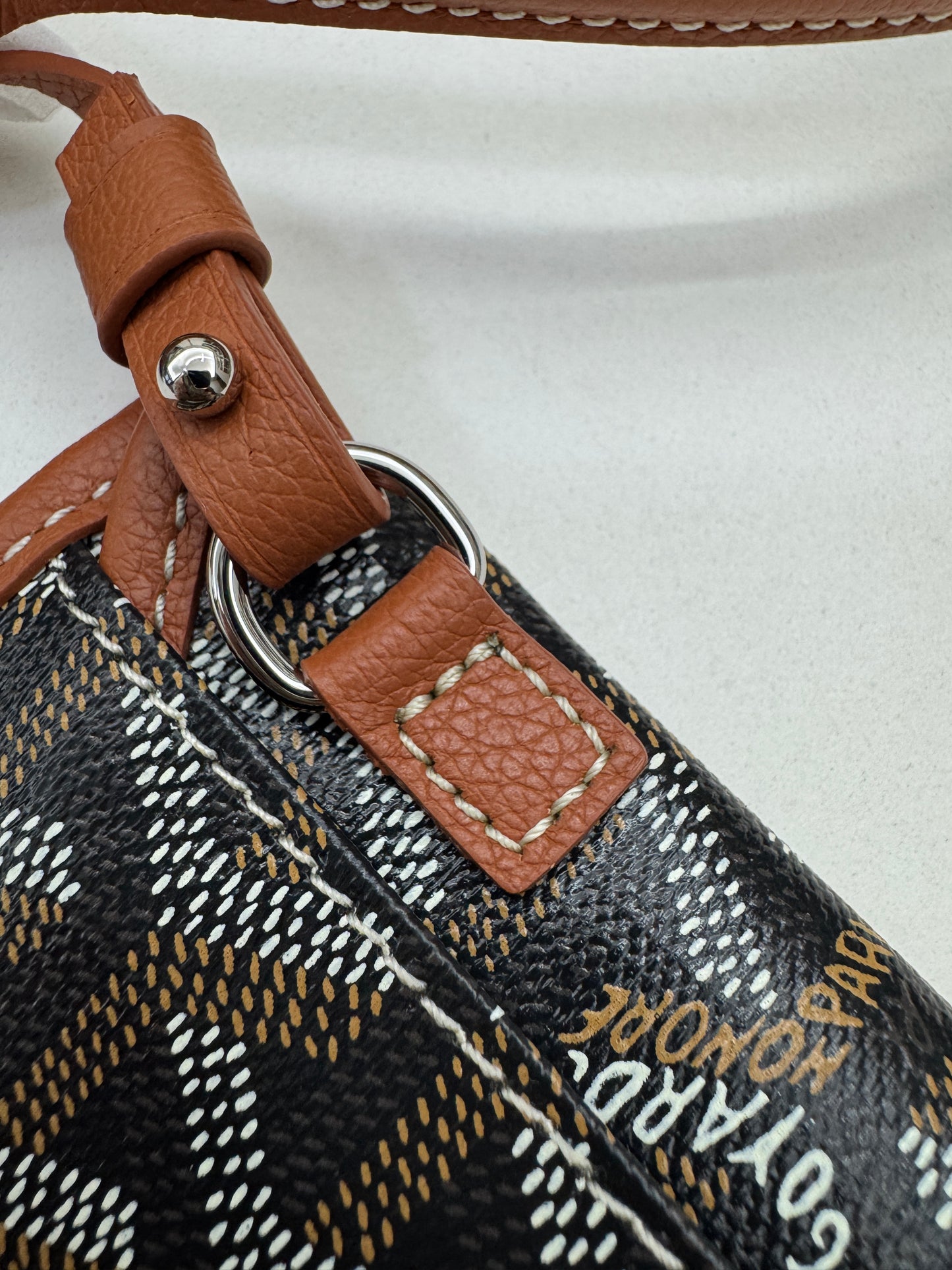 GOYARD Mini Hobo 焦糖棕