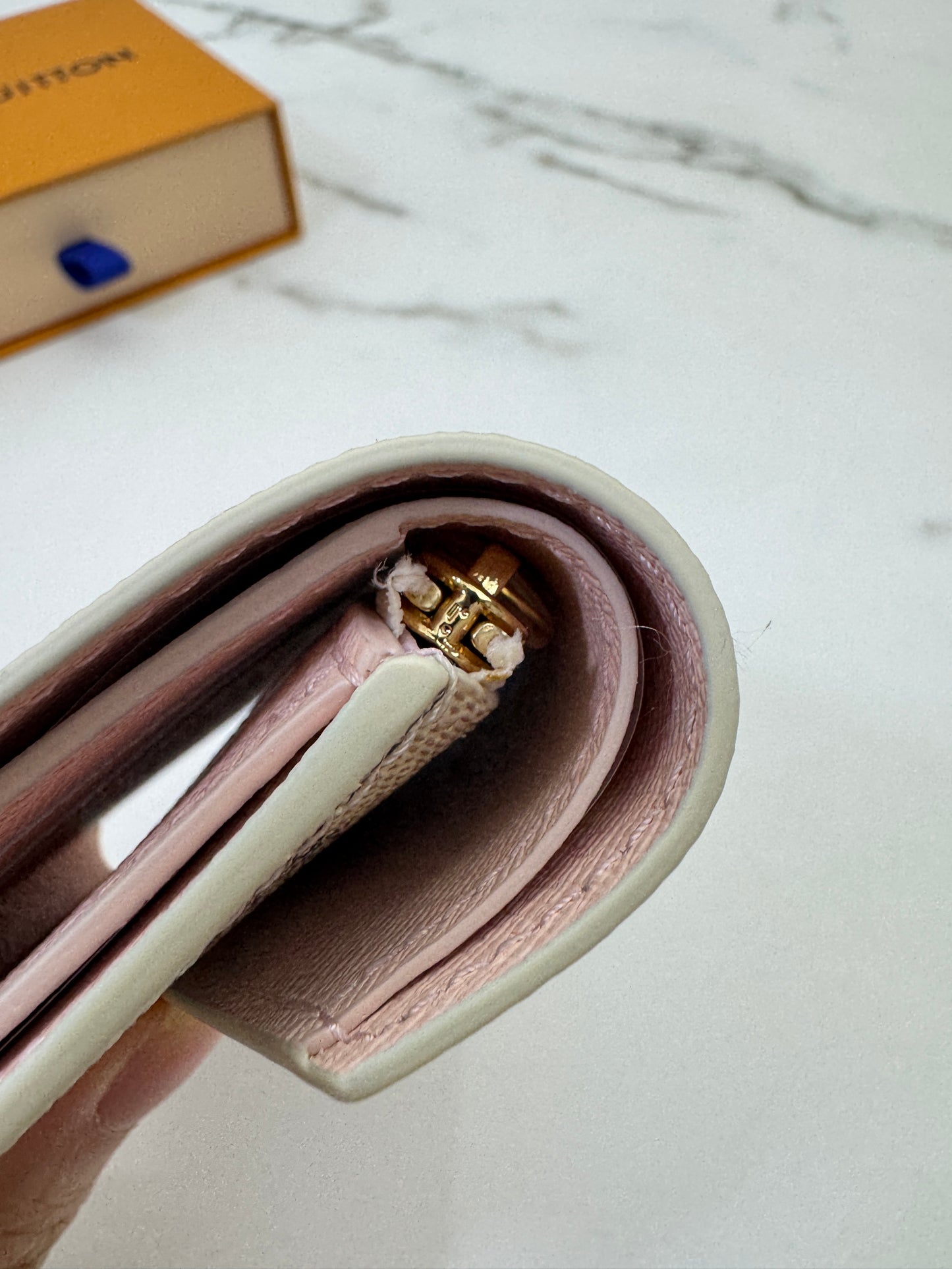 LV N64022 白棋盤三摺錢包 Victorine Wallet Damier Azur Canvas