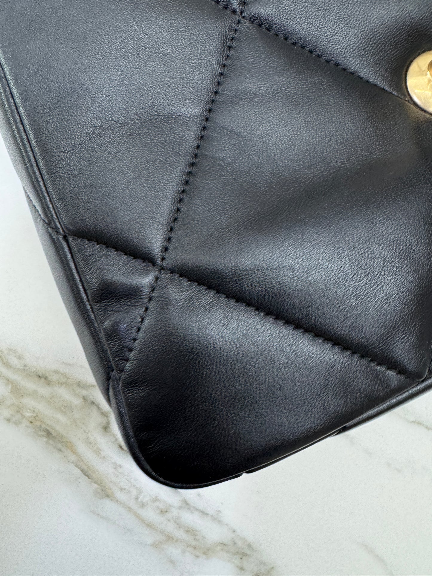 CHANEL 19Bag 黑金 Small