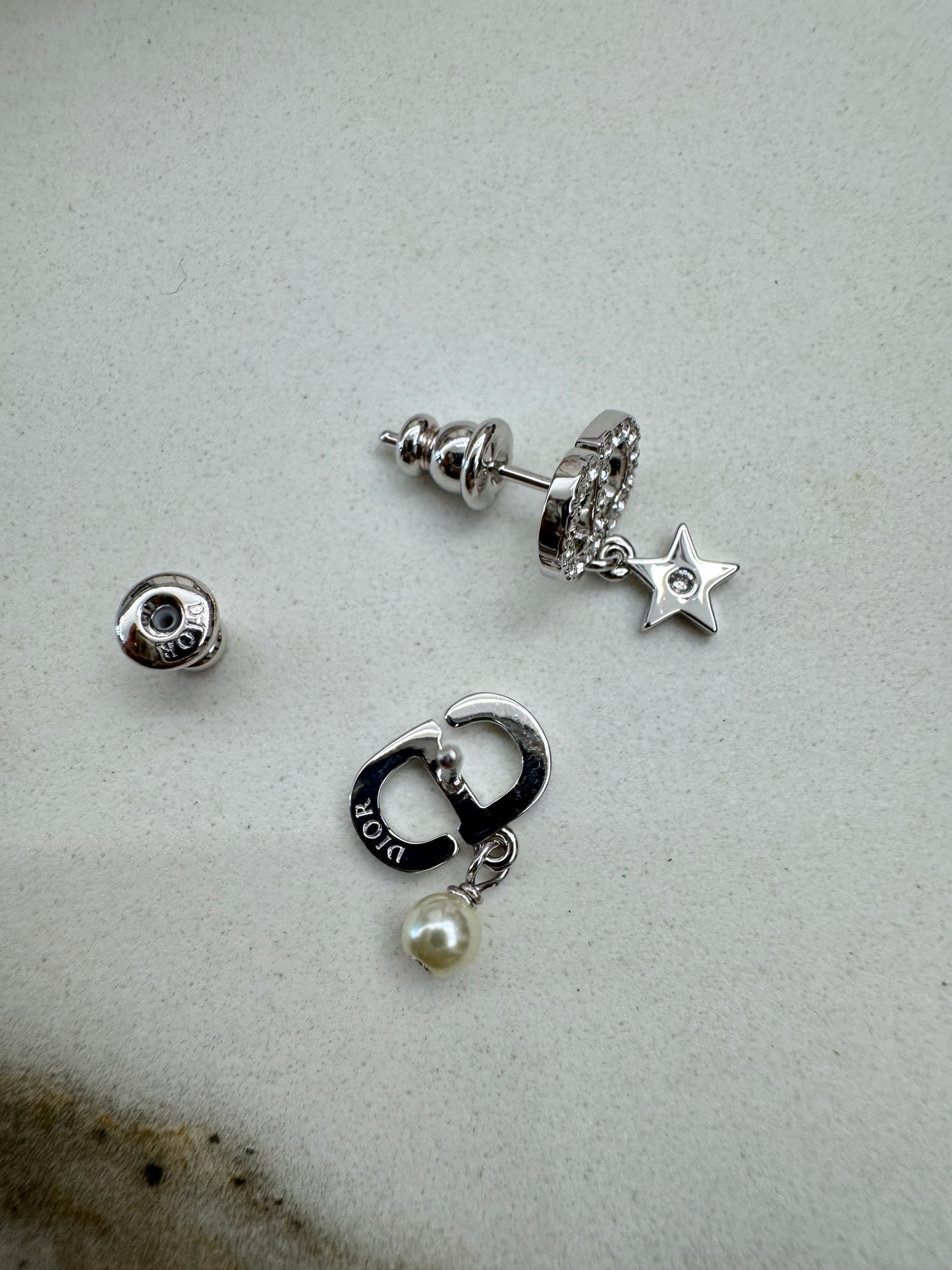 DIOR CD Petit 銀色珍珠星星耳環