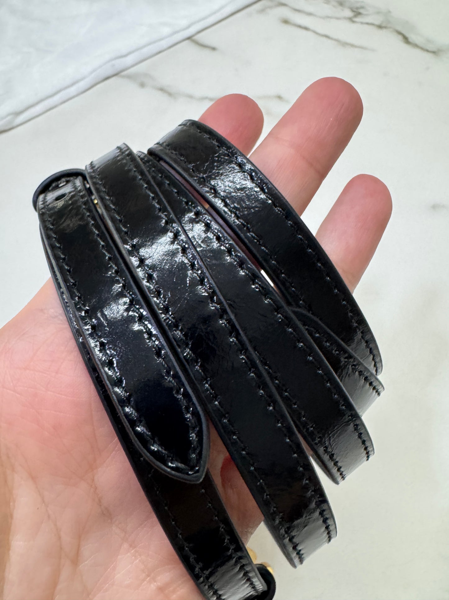 PRADA Soft Lux 中號 黑色