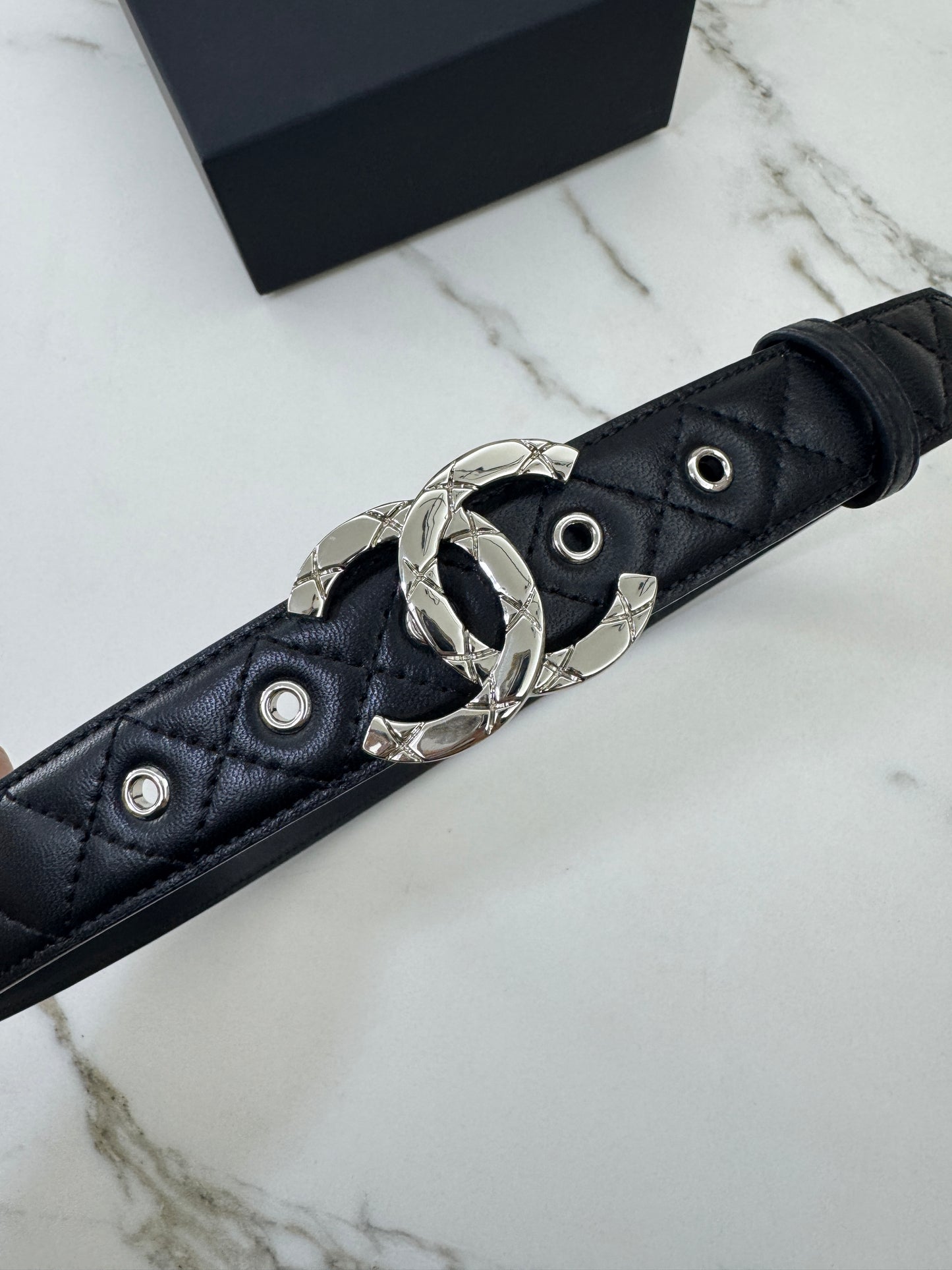 CHANEL 菱格紋 銀扣皮帶