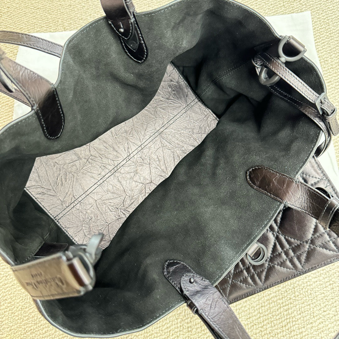 DIOR Toujours 皺褶牛皮 磨砂黑