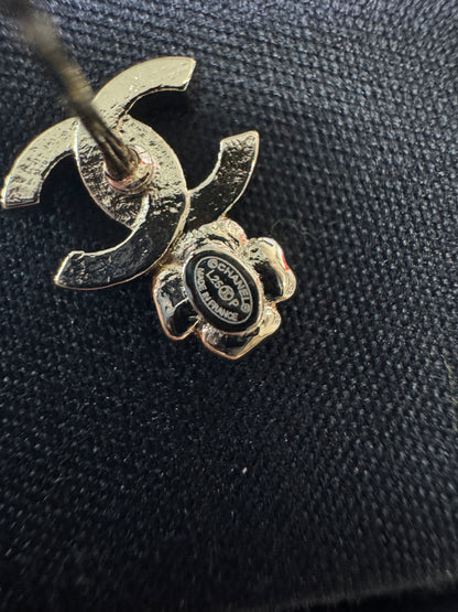CHANEL 25P 黑色四葉草耳環