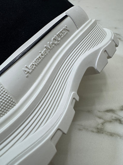 McQUEEN Tread Slick Canvas