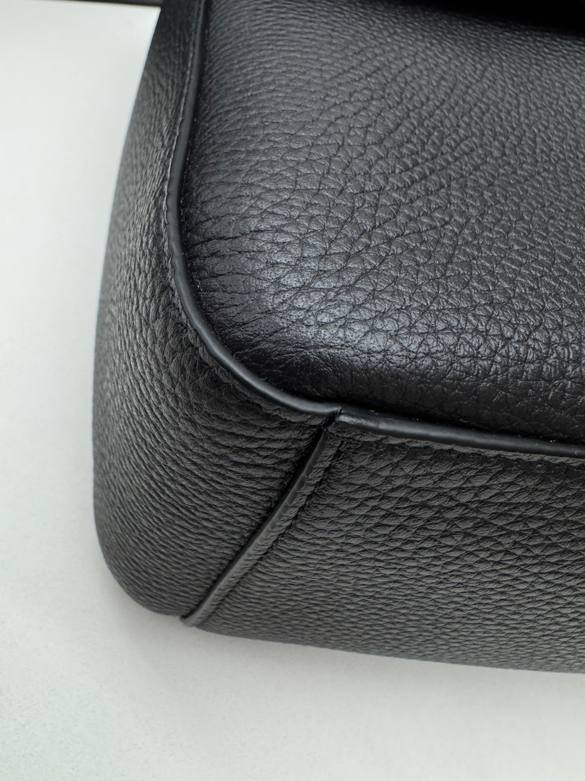CHANEL Maxi Flap 大號38cm 黑銀